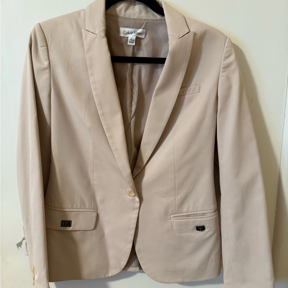 Calvin Klein Tan Blazer with Notched Lapels and Tailored Fit
